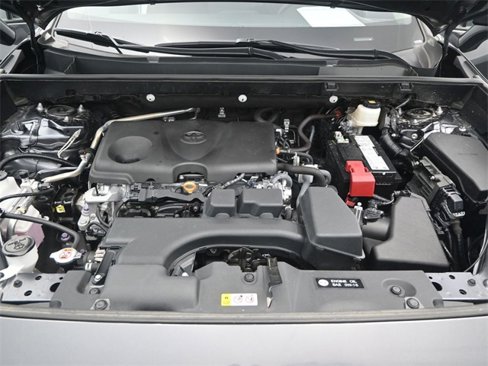 Used 2023 Toyota RAV4 LE image 17