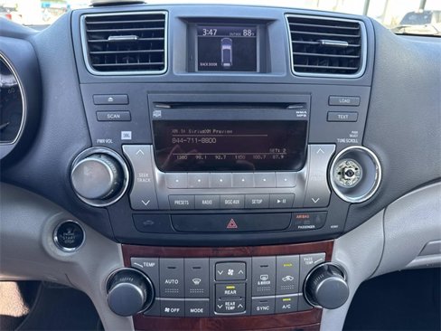Used 2011 Toyota Highlander Limited image 24