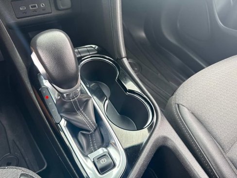Used 2022 Buick Encore GX Preferred w/ Cold Weather Comfort Package image 27