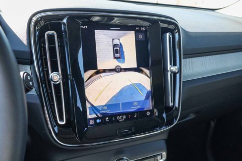 Used 2025 Volvo XC40 B5 Plus w/ Protection Package Premier image 24