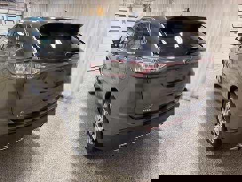 Used 2016 Ford Edge Titanium image 18