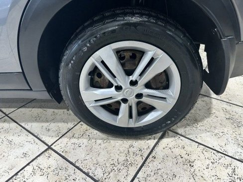 Used 2023 Nissan Kicks S image 8