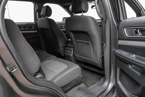 Used 2017 Ford Explorer XLT w/ Equipment Group 201A image 39