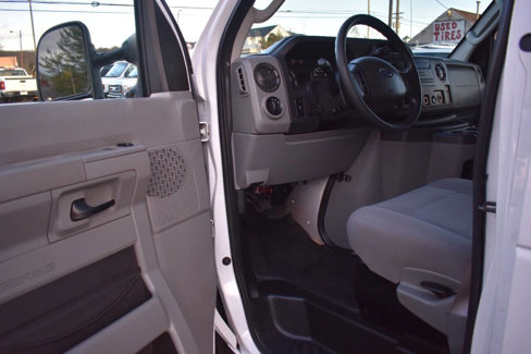Used 2012 Ford E-150 and Econoline 150 w/ PWR Group image 8
