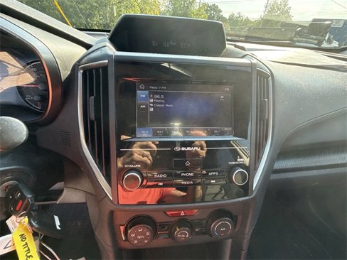 Used 2018 Subaru Crosstrek 2.0i Premium w/ Moonroof Package image 11