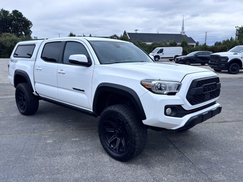 Used 2020 Toyota Tacoma TRD Off-Road image 4