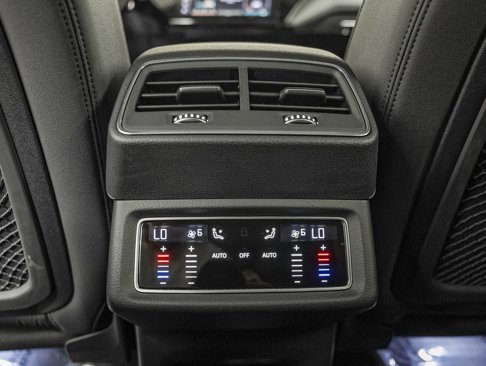 Used 2023 Audi e-tron Premium w/ Convenience Plus Package image 23