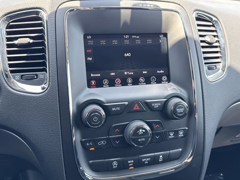 Used 2018 Dodge Durango SXT w/ 3rd Row Seating Group image 25