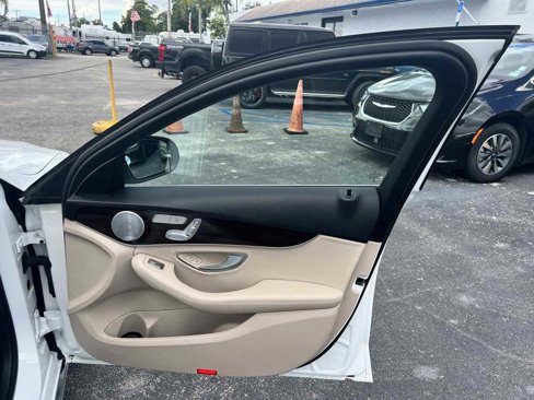 Used 2021 Mercedes-Benz C 300 Sedan image 15