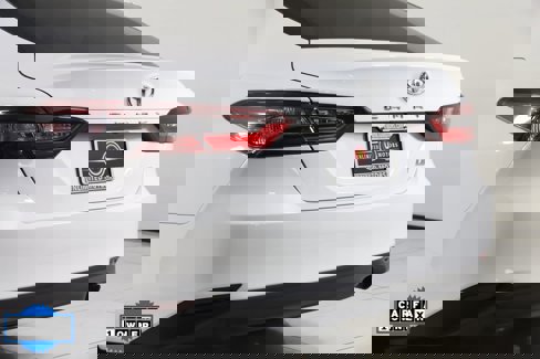 Used 2022 Toyota Camry LE image 20