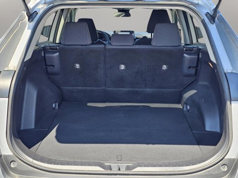 Used 2019 Toyota RAV4 LE image 12