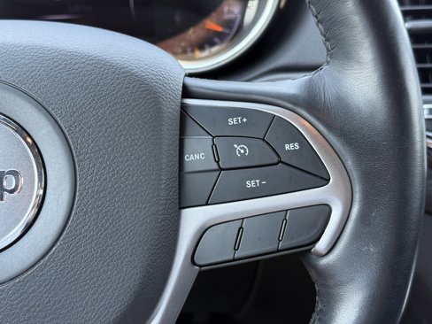 Used 2021 Jeep Grand Cherokee Laredo X image 20