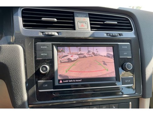 Used 2019 Volkswagen Golf Alltrack S image 26