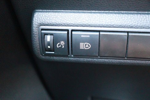Used 2023 Toyota Corolla LE image 21