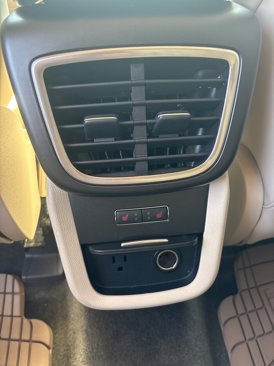 Used 2017 Lincoln MKX Reserve w/ Lincoln MKX Climate Package image 25