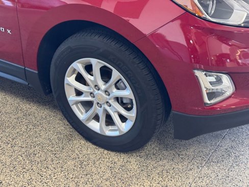 Used 2019 Chevrolet Equinox LT image 4