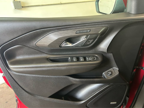 Used 2020 GMC Terrain SLT w/ Preferred Package image 9