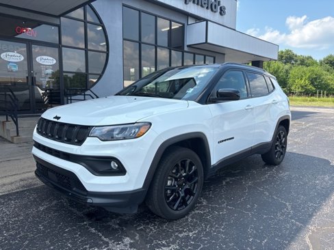 Used 2022 Jeep Compass Altitude w/ Convenience Group image 2