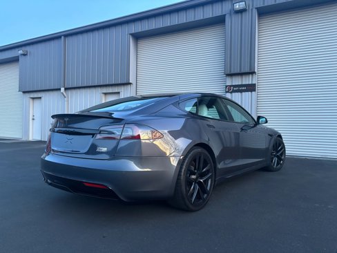Used 2022 Tesla Model S Plaid image 8