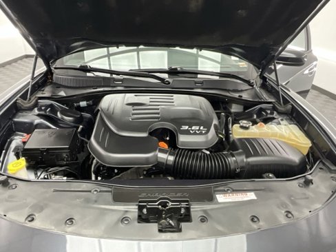 Used 2017 Dodge Charger SE image 28
