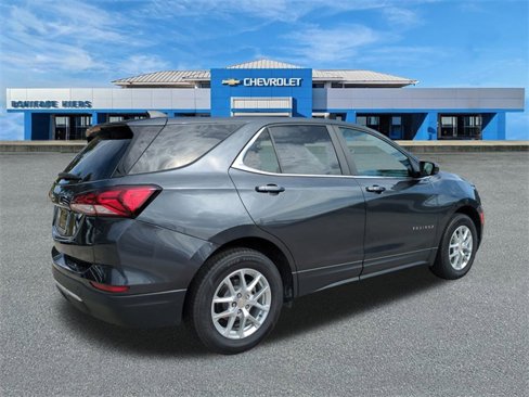 Used 2023 Chevrolet Equinox LT image 4