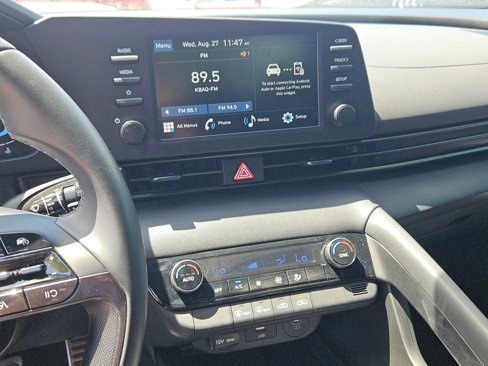 Certified 2025 Hyundai Elantra Sport image 14