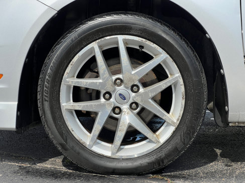 Used 2012 Ford Fusion SEL image 40