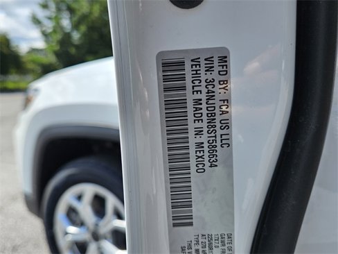 New 2025 Jeep Compass Latitude image 20