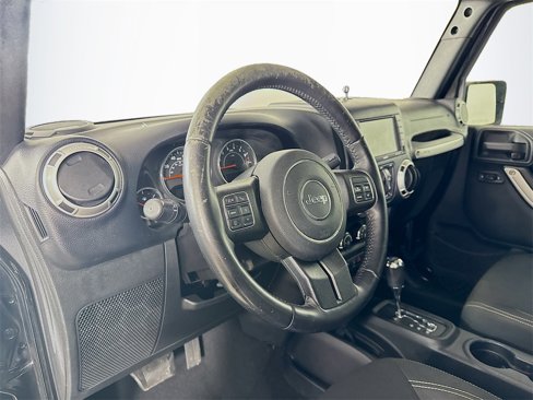 Used 2016 Jeep Wrangler Unlimited Sahara w/ Max Tow Package image 6
