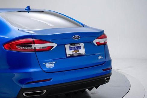Used 2020 Ford Fusion SE image 4