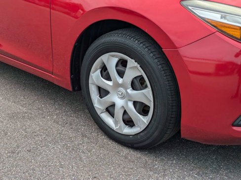 Used 2018 MAZDA MAZDA3 Sport image 11