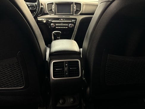 Used 2018 Kia Sportage EX image 27