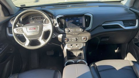 Used 2023 GMC Terrain SLT image 11
