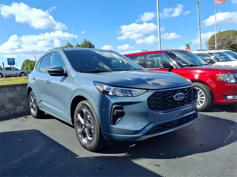 Used 2023 Ford Escape ST-Line w/ Tech Pack #1 image 3
