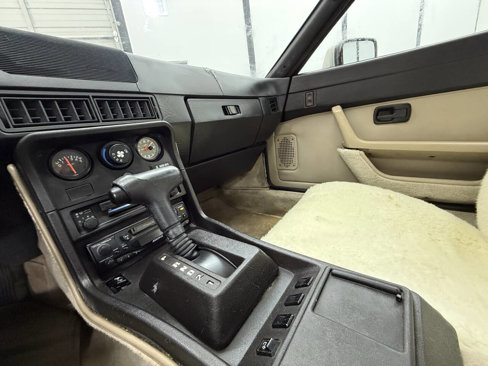 Used 1987 Porsche 924 S image 15