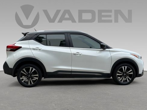 Used 2020 Nissan Kicks SR image 5