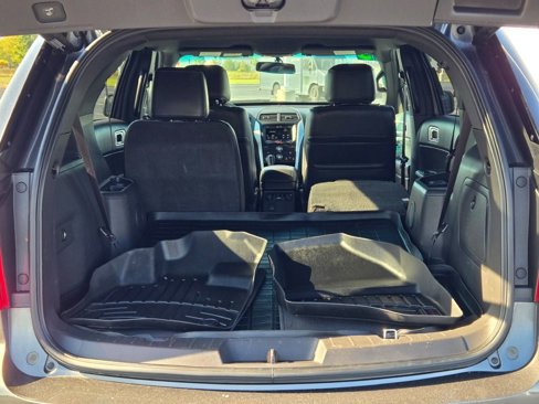 Used 2015 Ford Explorer XLT w/ Equipment Group 202B image 15