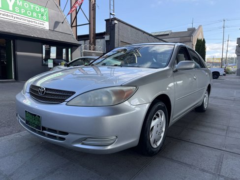 Used 2003 Toyota Camry LE image 1