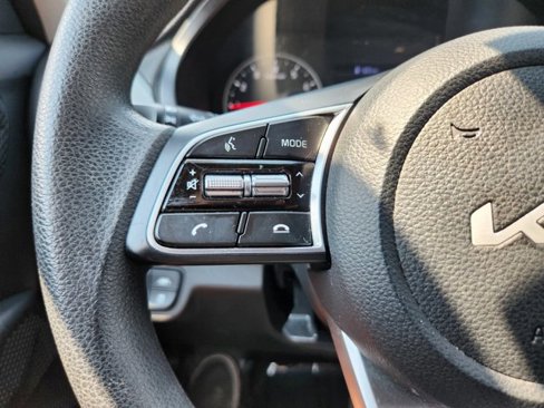Used 2022 Kia Seltos LX image 18