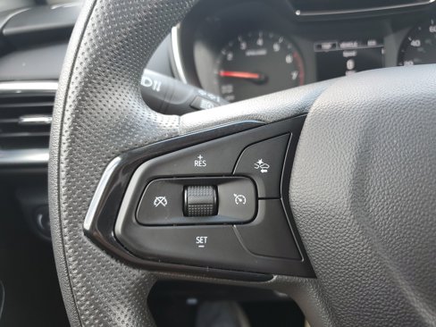 Used 2023 Chevrolet TrailBlazer LT w/ Convenience Package image 17