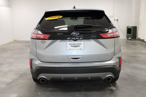 Used 2024 Ford Edge Titanium image 8