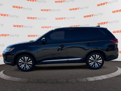 Used 2020 Mitsubishi Outlander ES image 2