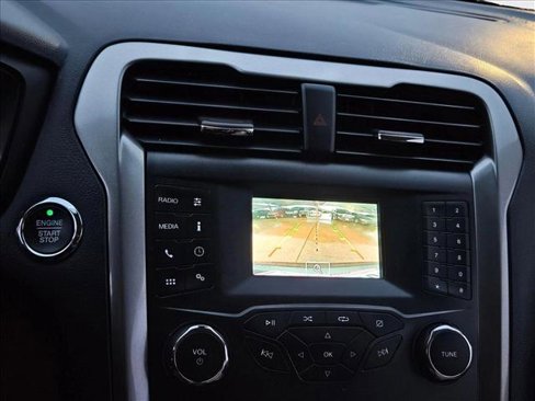 Used 2020 Ford Fusion S image 15