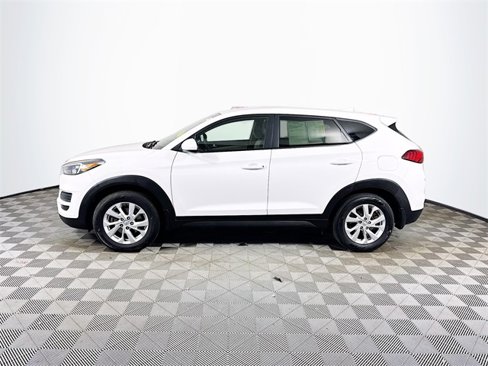 Used 2019 Hyundai Tucson SE image 2