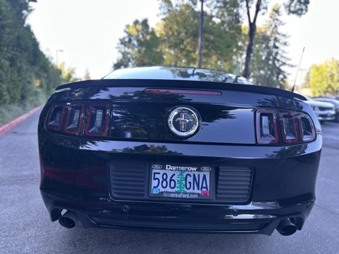 Used 2014 Ford Mustang Premium image 10