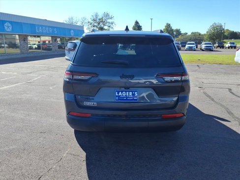 Used 2023 Jeep Grand Cherokee L Laredo image 19