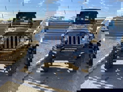 Used 2016 Jeep Wrangler Unlimited Sahara w/ Connectivity Group image 6