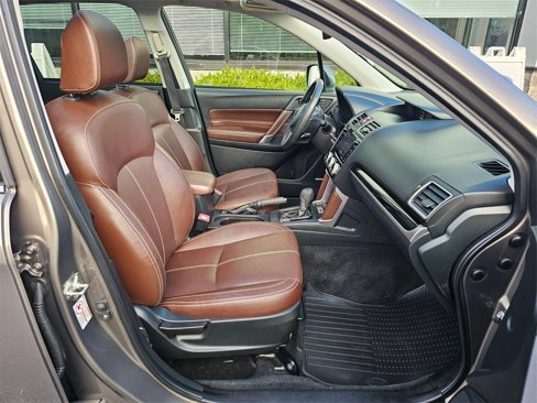Used 2018 Subaru Forester 2.5i Touring w/ Popular Package #2 image 11