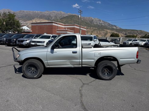 Used 2000 Toyota Tacoma 2WD Regular Cab image 2