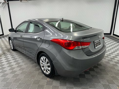 Used 2013 Hyundai Elantra GLS image 3